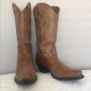 Arias Women’s Boots